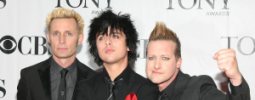 Green Day zrušili až do konce roku všechny koncerty